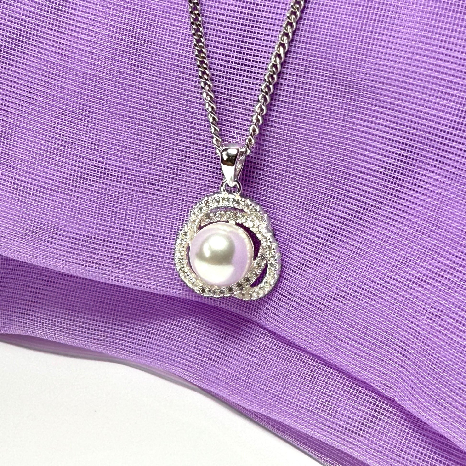 Necklace real freshwater pearl and cubic zirconia trefoil designed sterling silver with chain