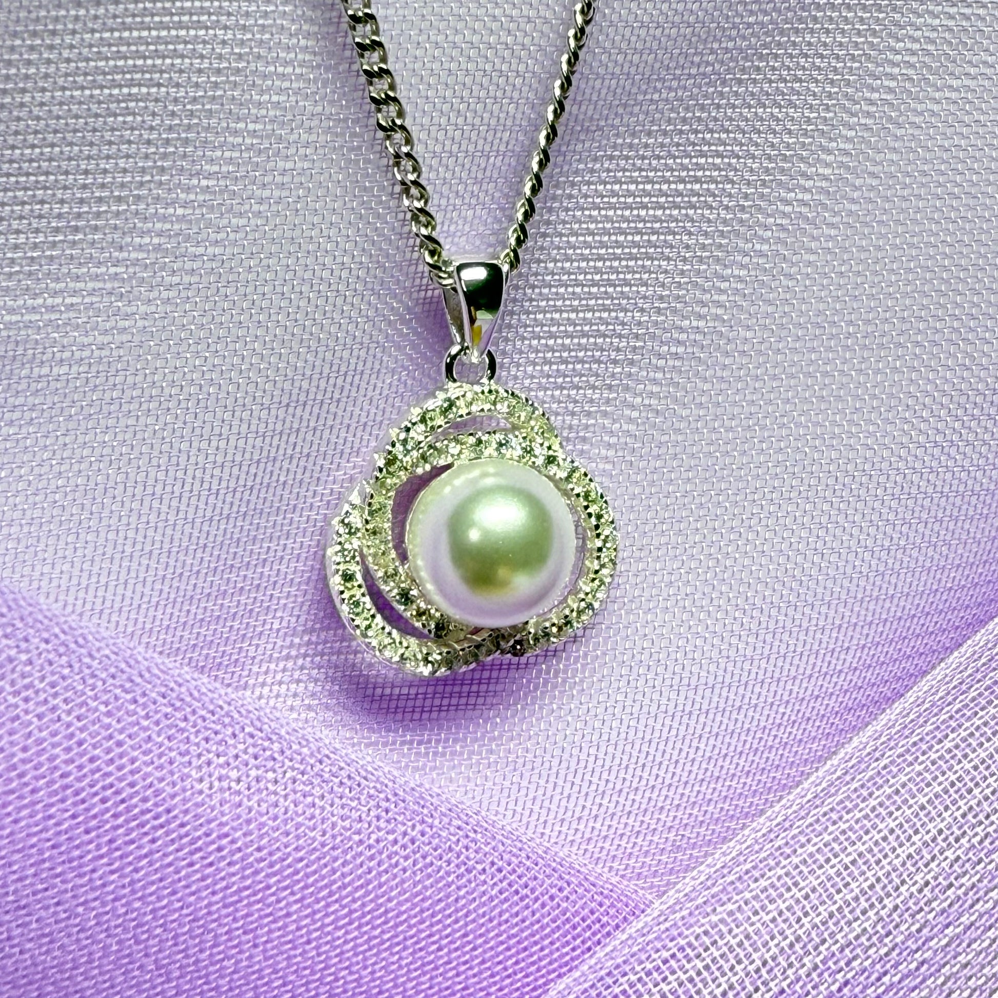 Necklace real freshwater pearl and cubic zirconia trefoil designed sterling silver with chain