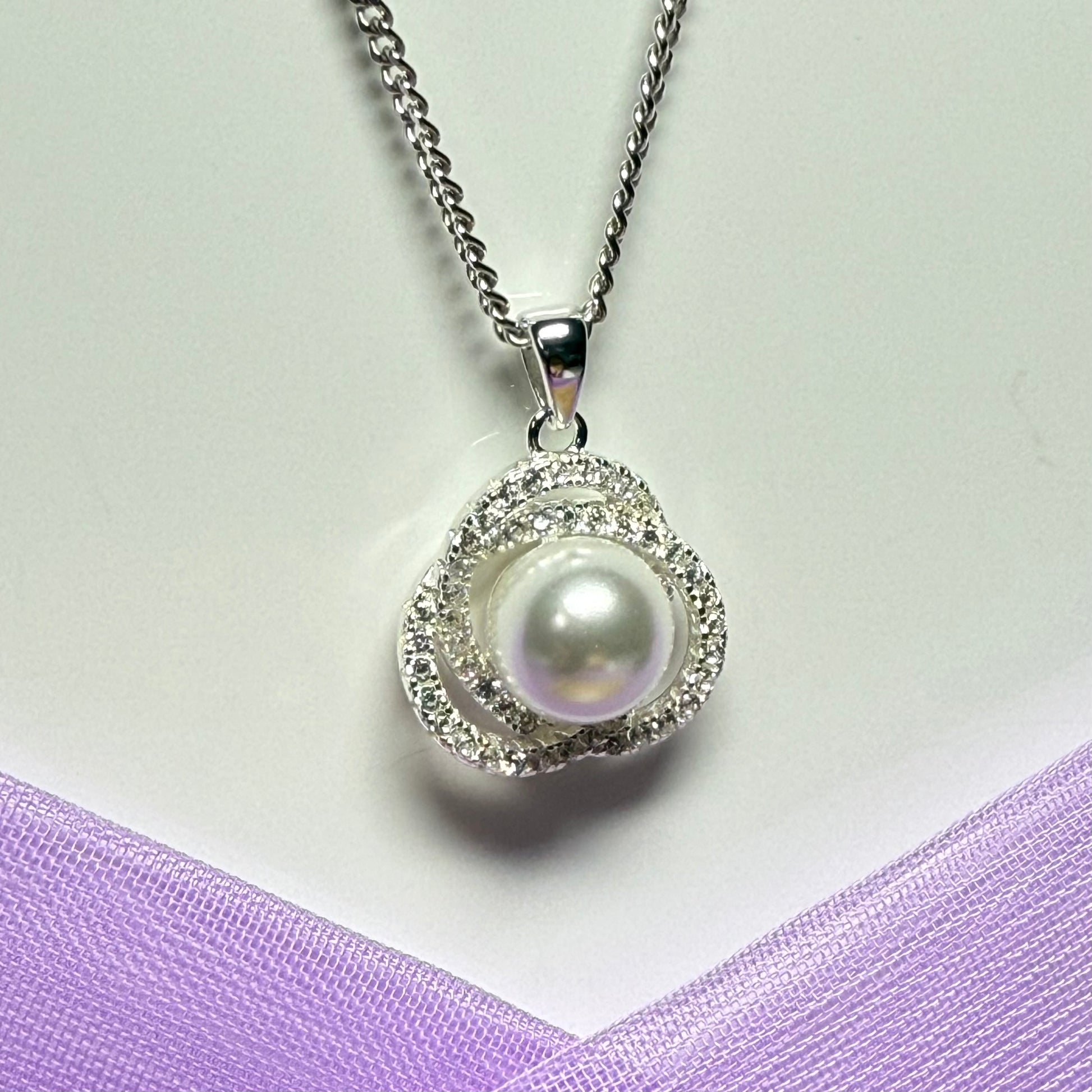 Necklace real freshwater pearl and cubic zirconia trefoil designed sterling silver with chain