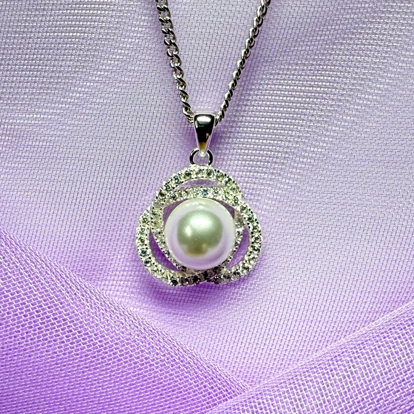 Necklace real freshwater pearl and cubic zirconia trefoil designed sterling silver with chain