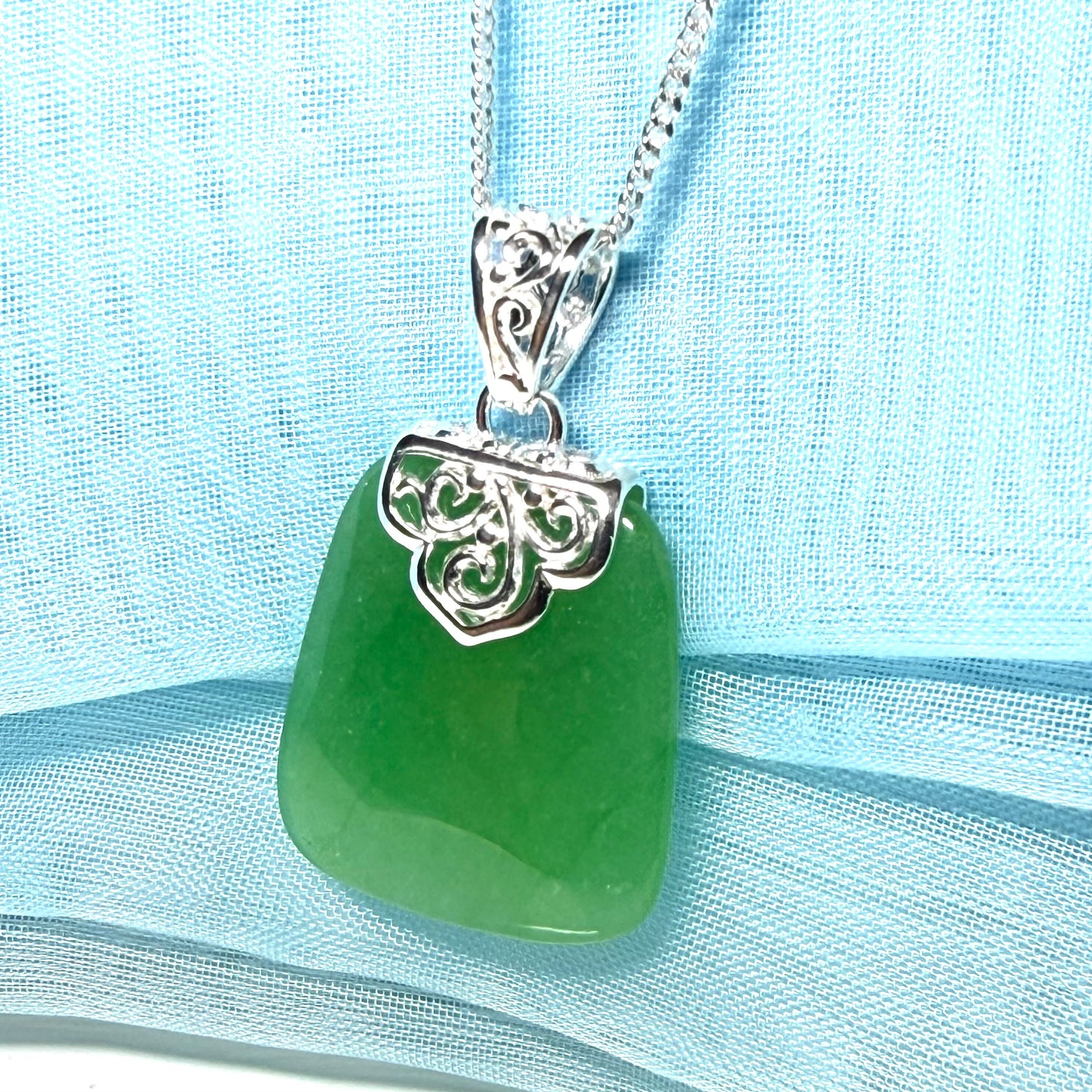 Necklace with a real green jade stone, large necklace cushion shaped, a truly gorgeous designed pendant
