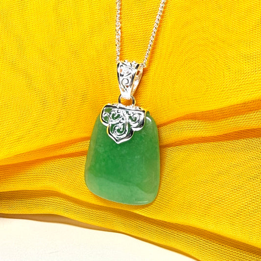 Necklace with a real green jade stone, large pendant cushion shaped with chain
