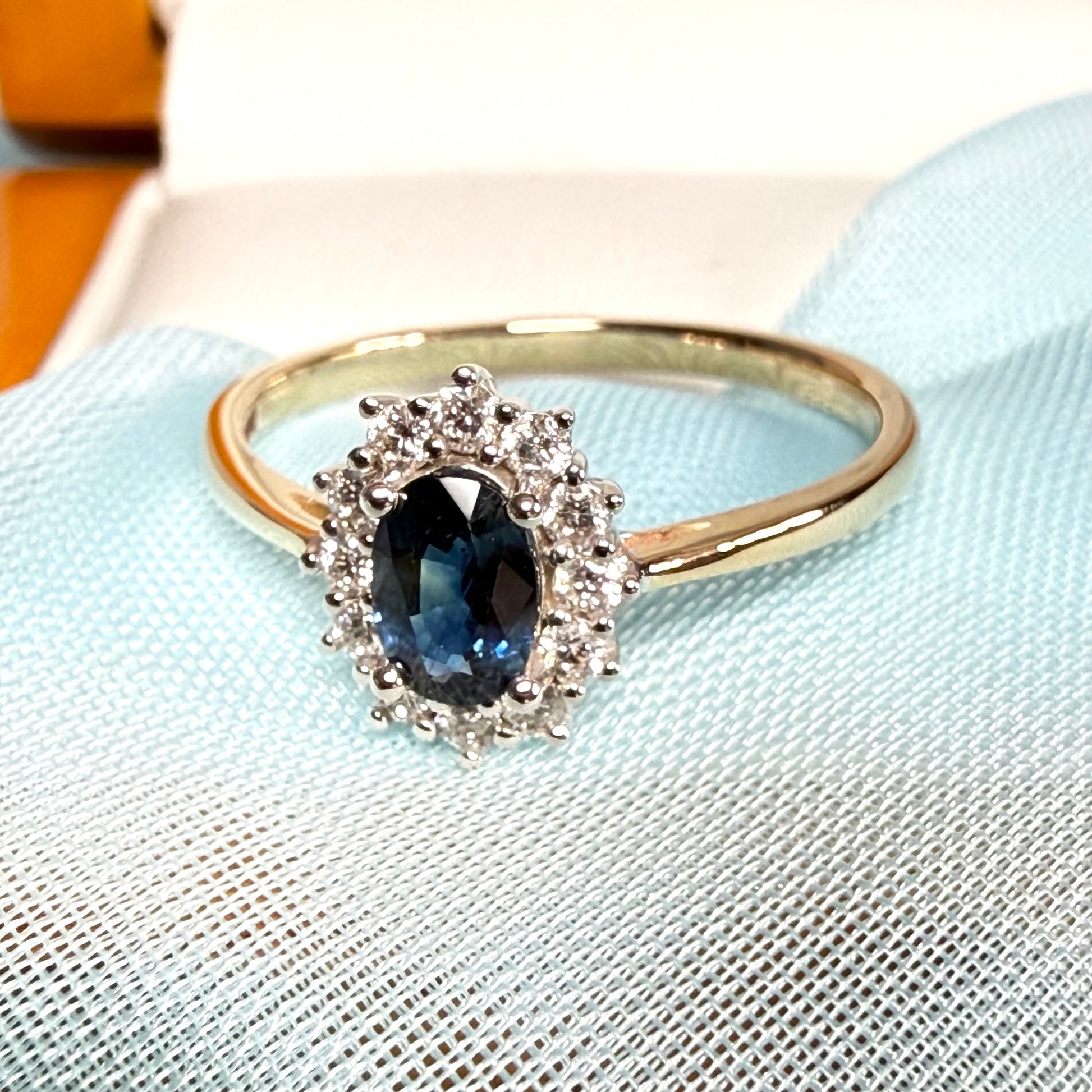 Oval Blue Real Sapphire and Diamond Yellow Gold Cluster Ring