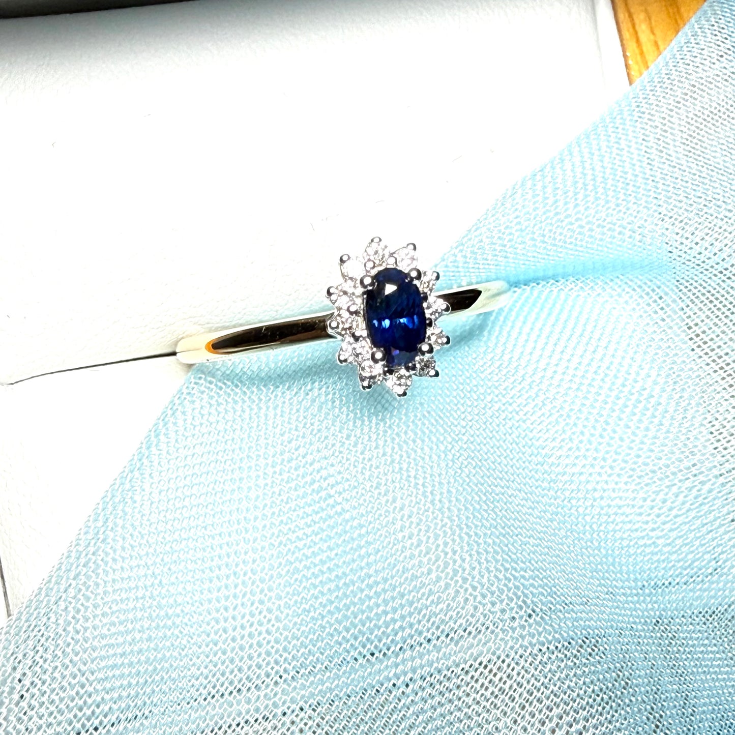 Oval Shaped Real Blue Sapphire and Diamond Yellow Gold Cluster Ring