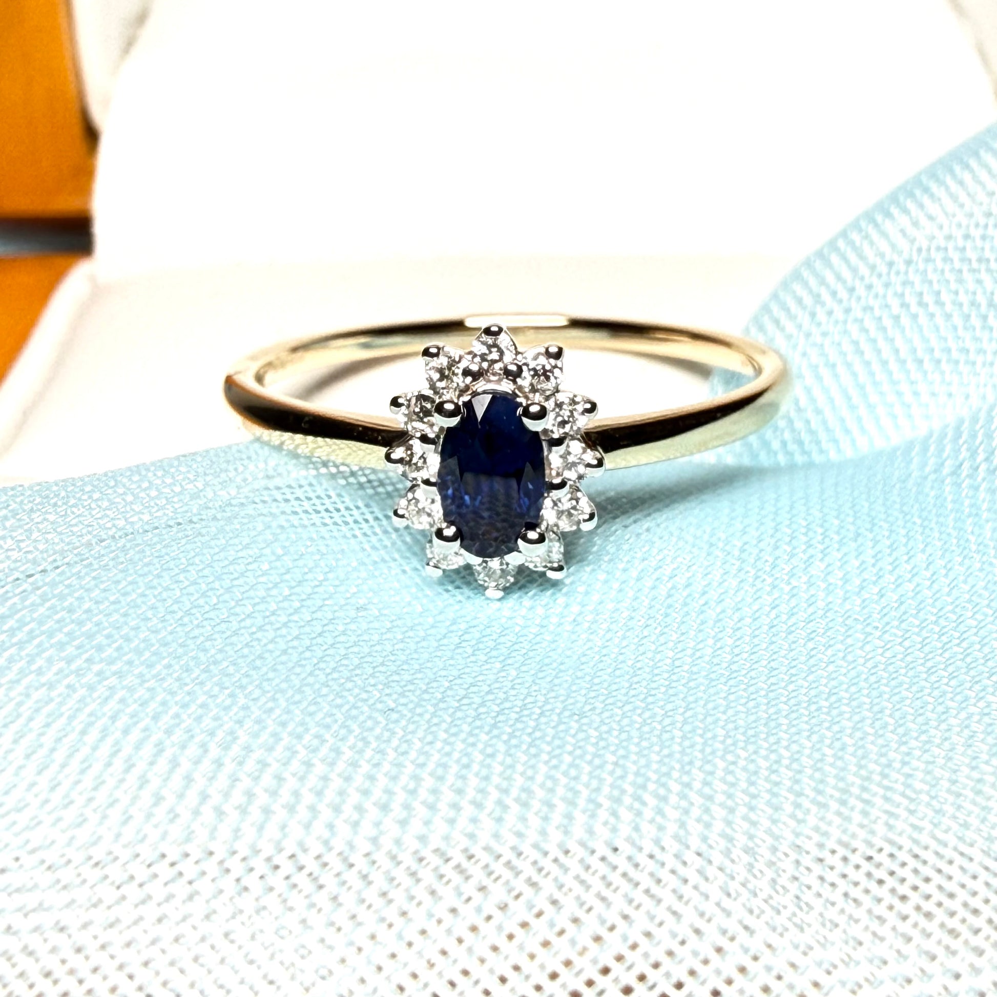 Oval Shaped Real Blue Sapphire and Diamond Yellow Gold Cluster Ring