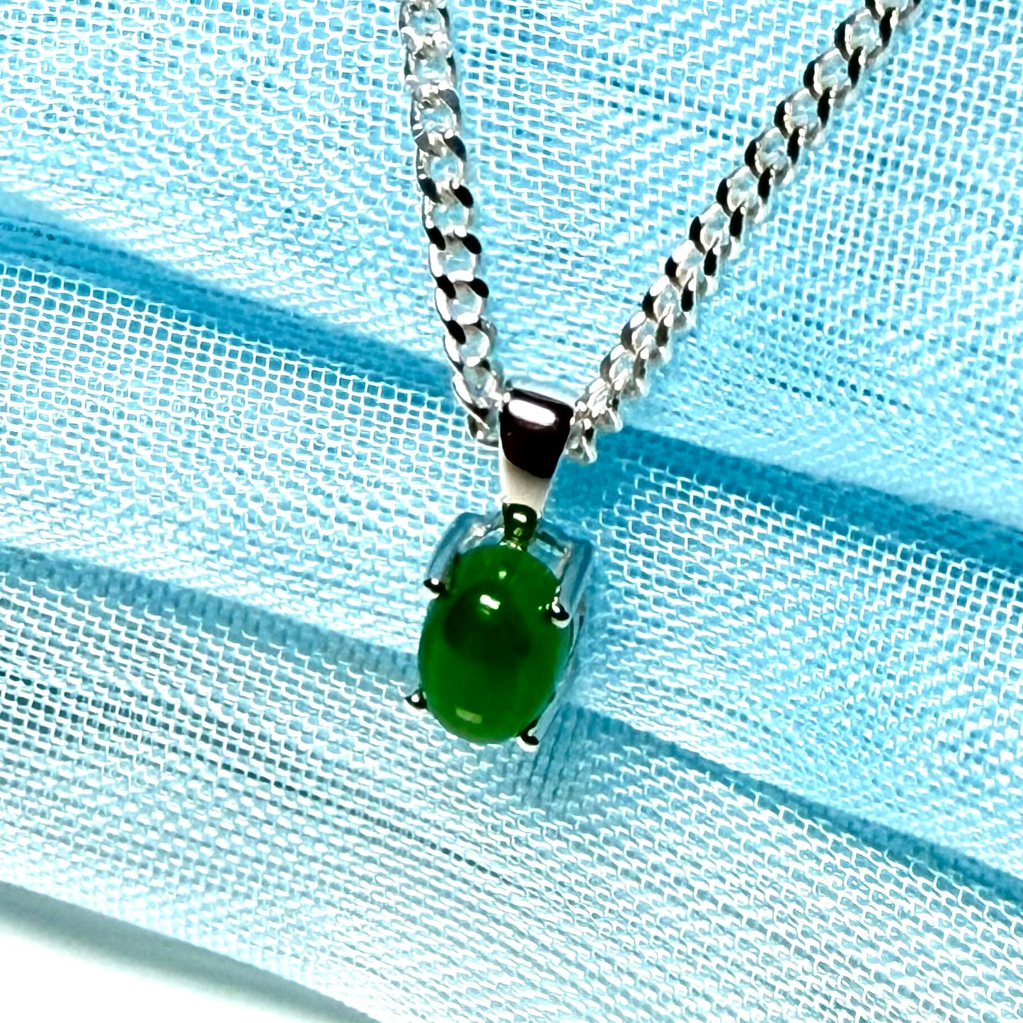Oval shaped real green jade necklace white gold including chain