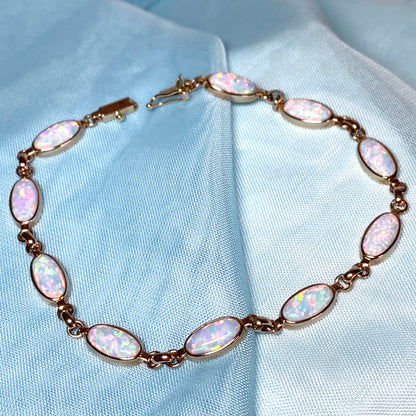 Oval opal yellow gold bracelet