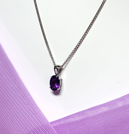 Oval purple amethyst white gold necklace