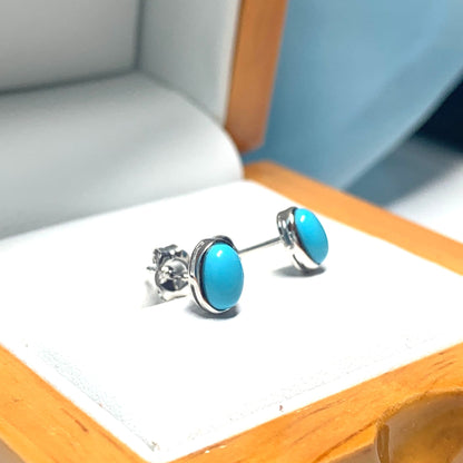 Turquoise oval white gold stud earrings