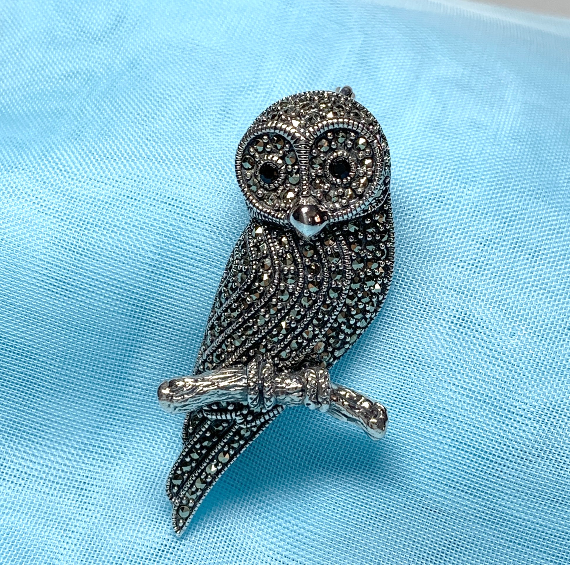 Sitting owl brooch marcasite sterling silver onyx eyes