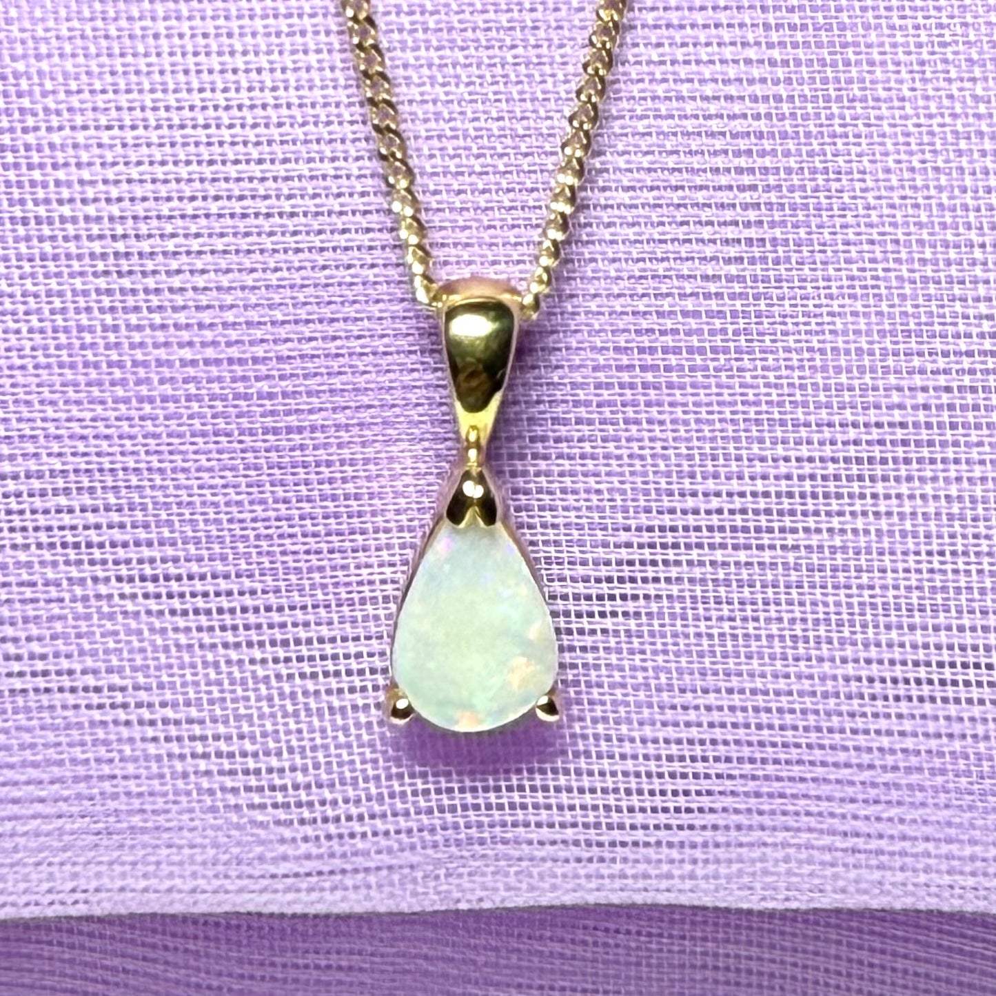 Pear shaped real opal yellow gold necklace