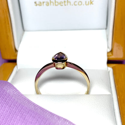 Pear shaped amethyst 9 carat yellow gold ring