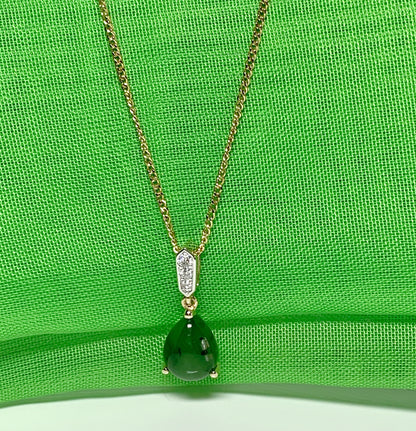 Real green jade necklace pear teardrop and diamond yellow gold pendant