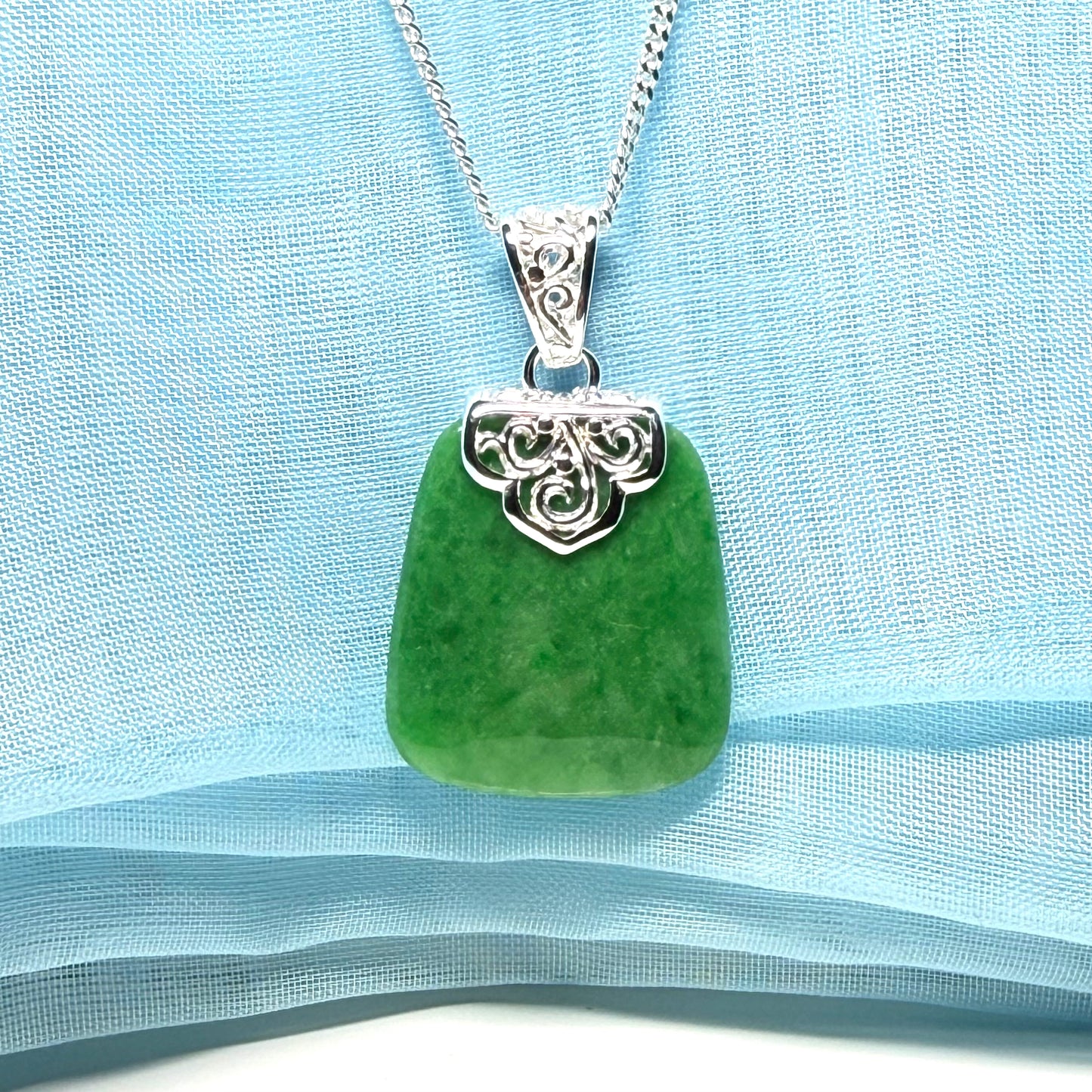 Pendant with a real green jade stone, large cushion shaped, a truly gorgeous necklace