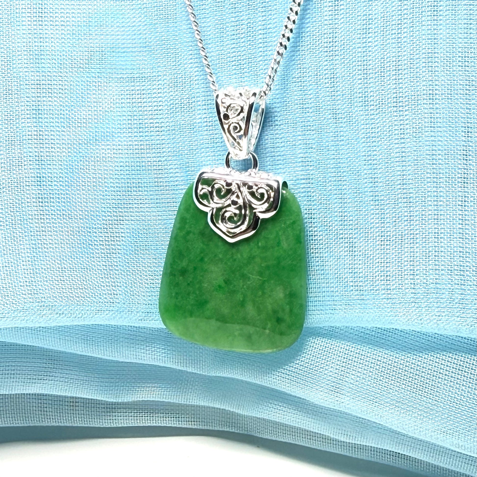 Pendant with a real green jade stone, large cushion shaped, a truly gorgeous necklace