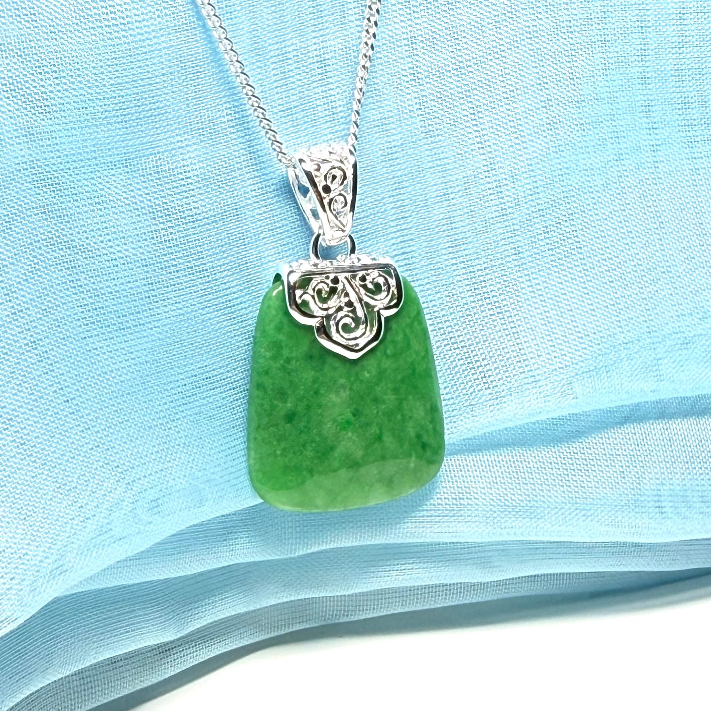 Pendant with a real green jade stone, large cushion shaped, a truly gorgeous necklace