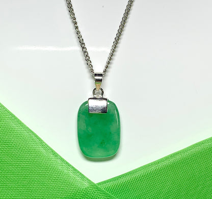 Pendant necklace having a real green jade sterling silver cushion shape