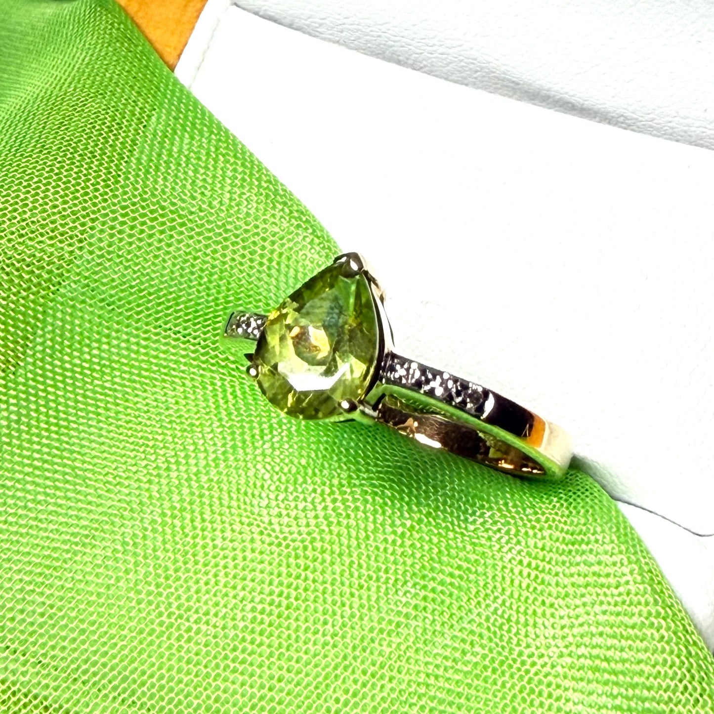 Peridot Yellow Gold Pear Shaped Ring