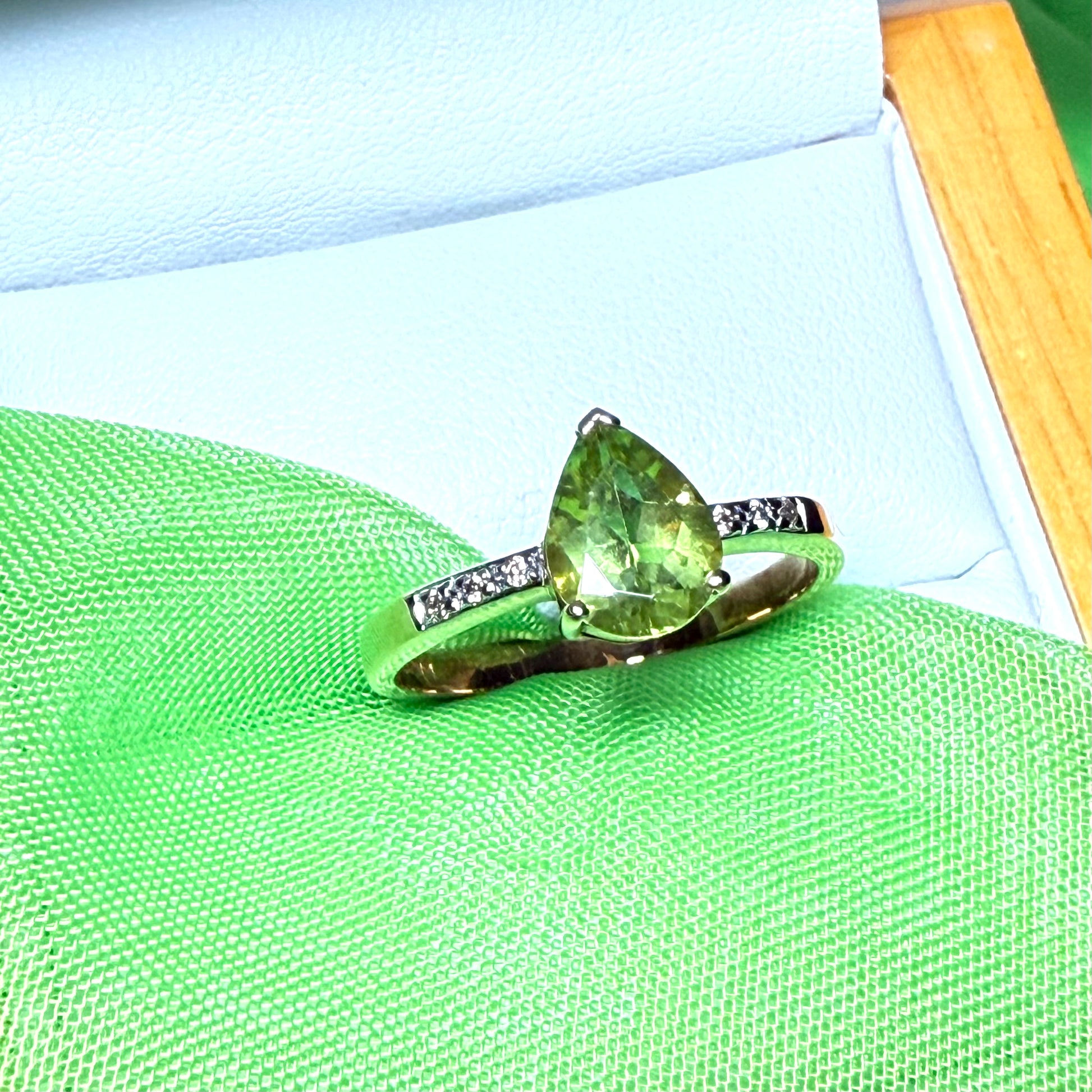 Peridot Yellow Gold Pear Shaped Ring