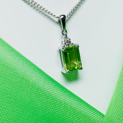 Peridot and diamond silver baguette necklace