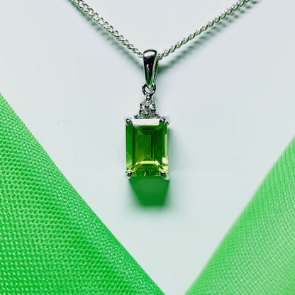 Peridot and diamond silver baguette necklace