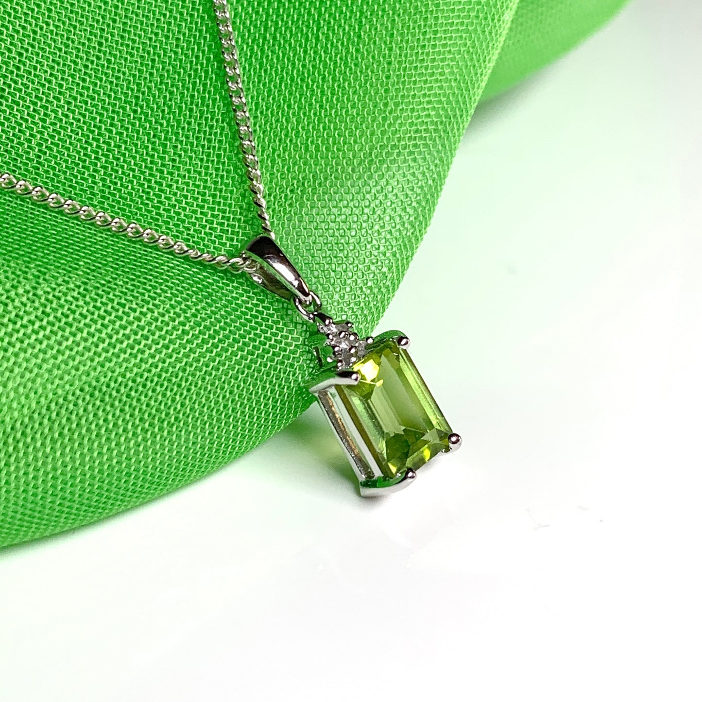 Peridot and diamond silver baguette necklace