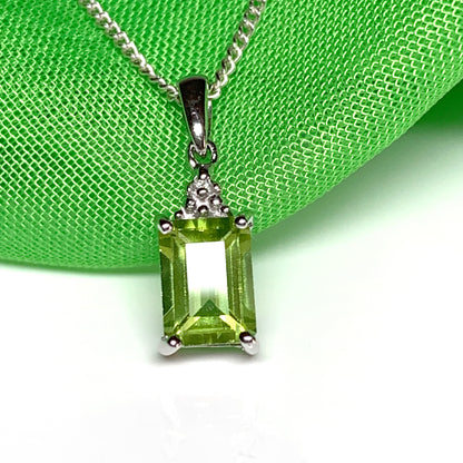 Peridot and diamond silver baguette necklace