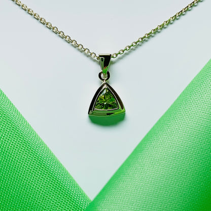 Peridot gold trillion cut necklace