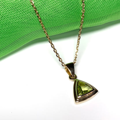 Peridot gold trillion cut necklace