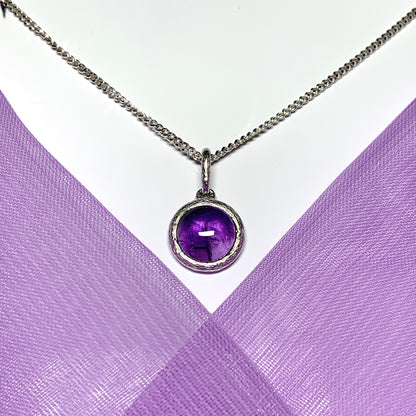 Purple amethyst round silver necklace