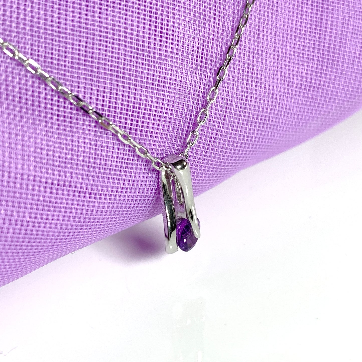 Purple amethyst white gold necklace