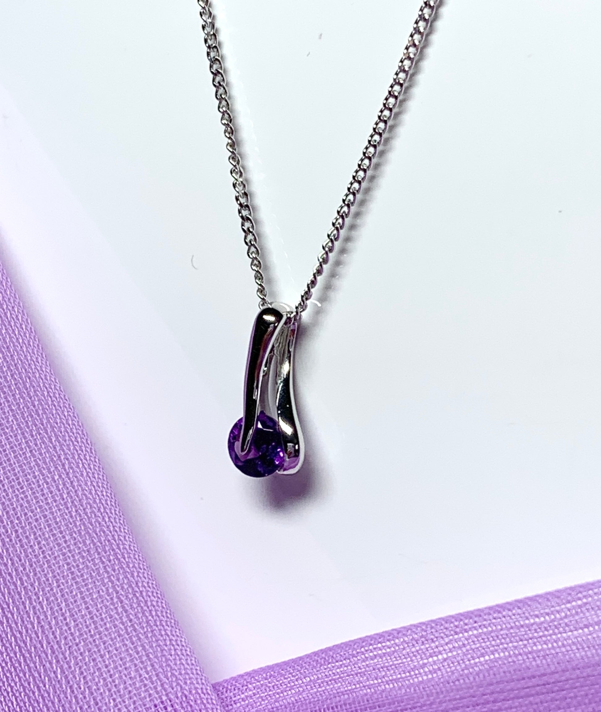 Real purple amethyst white gold necklace