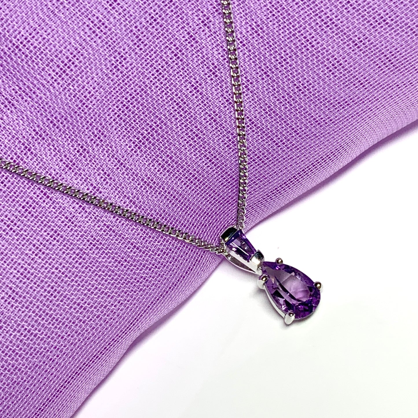 Purple double amethyst white gold necklace
