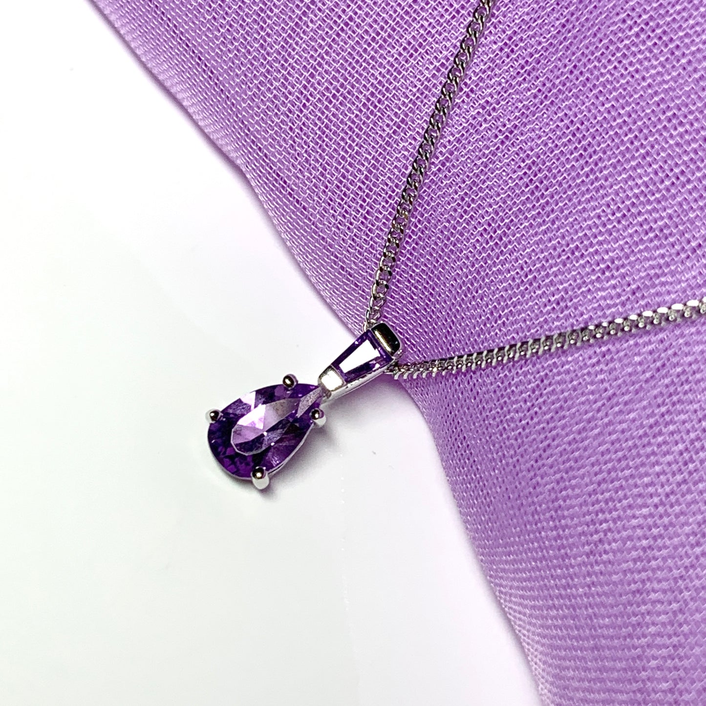 Purple double amethyst white gold necklace
