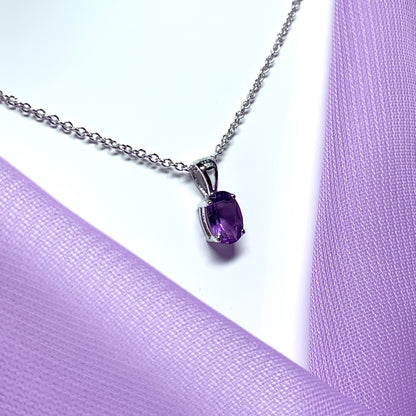 Purple oval amethyst white gold necklace