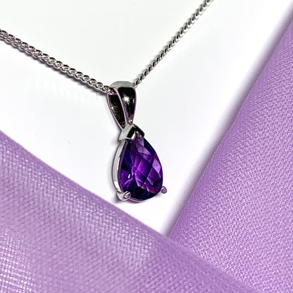 Purple pear shaped amethyst white gold necklace