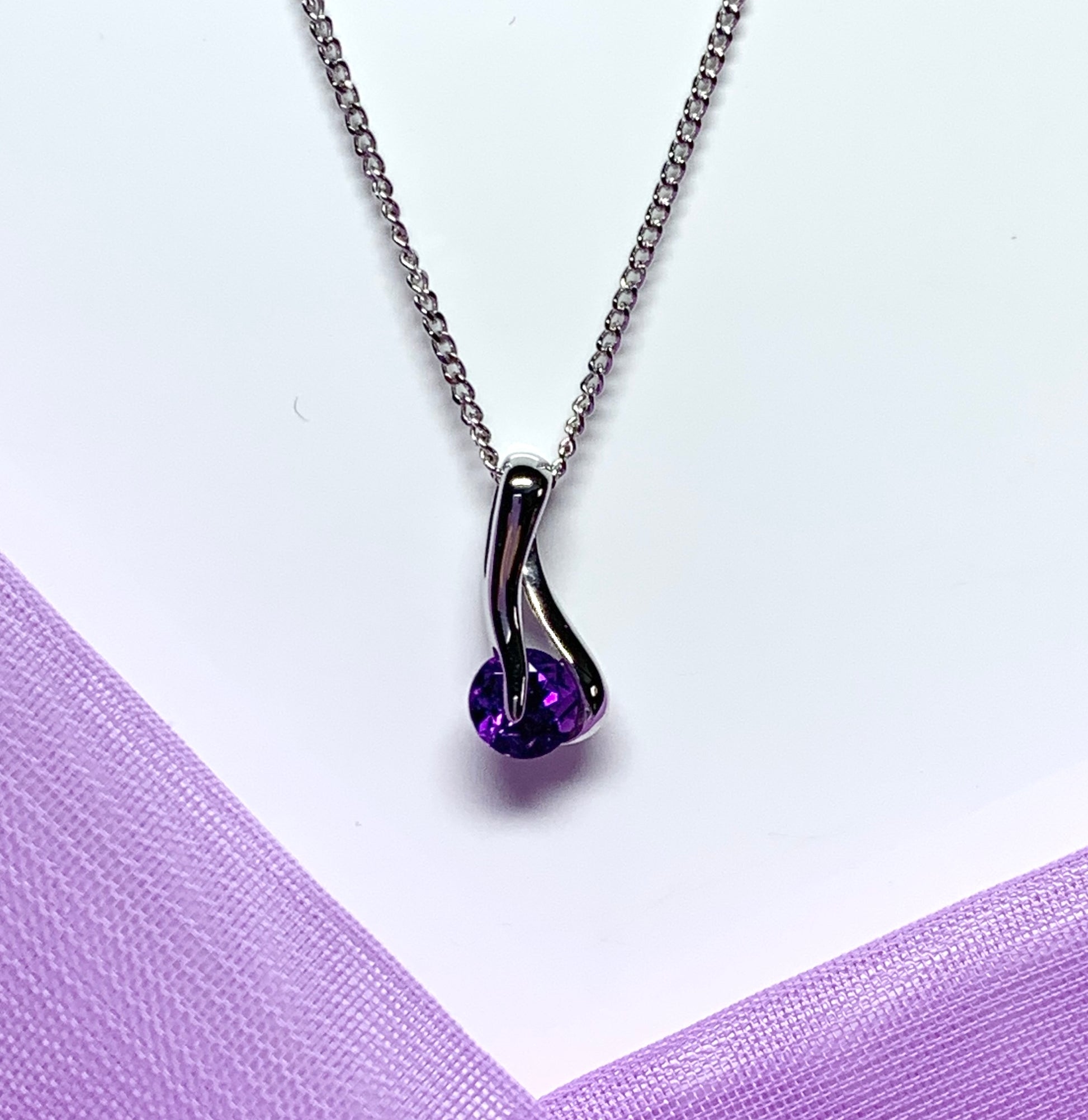 Real purple amethyst white gold necklace