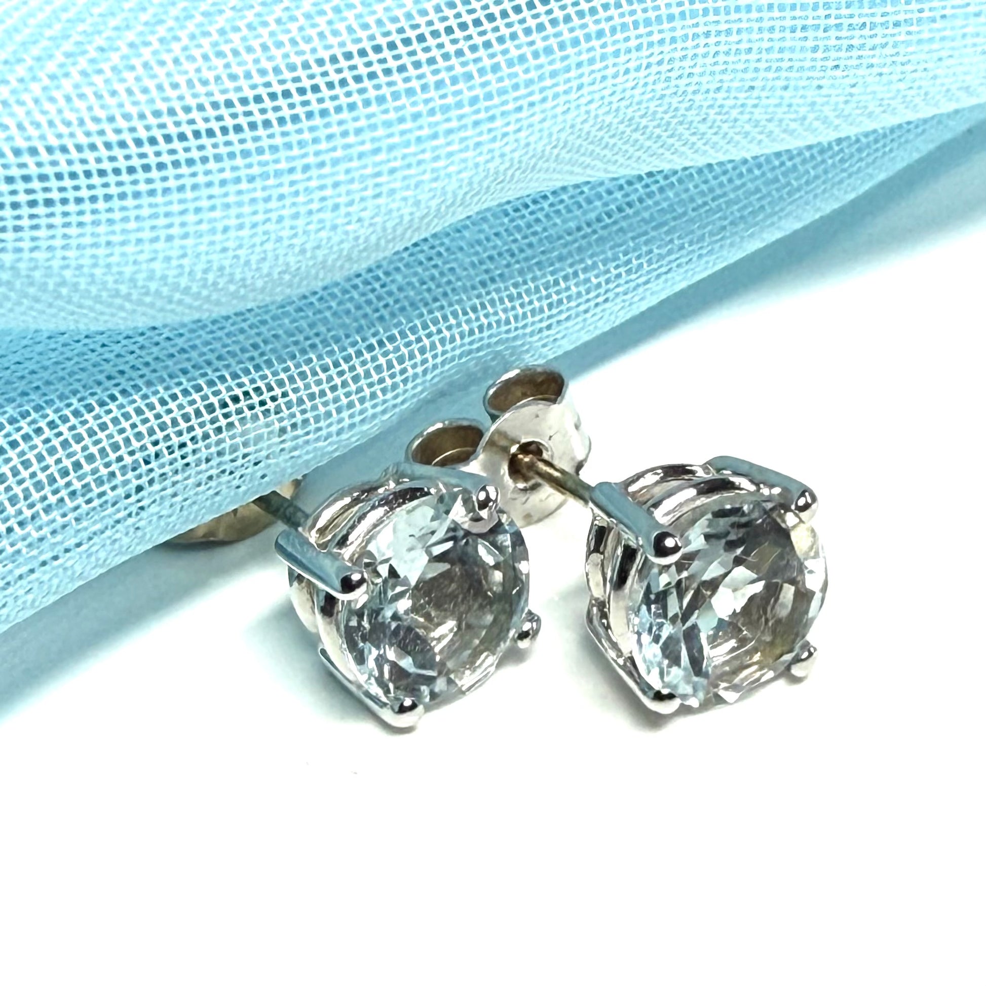 Real Aquamarine Round White Gold Earrings