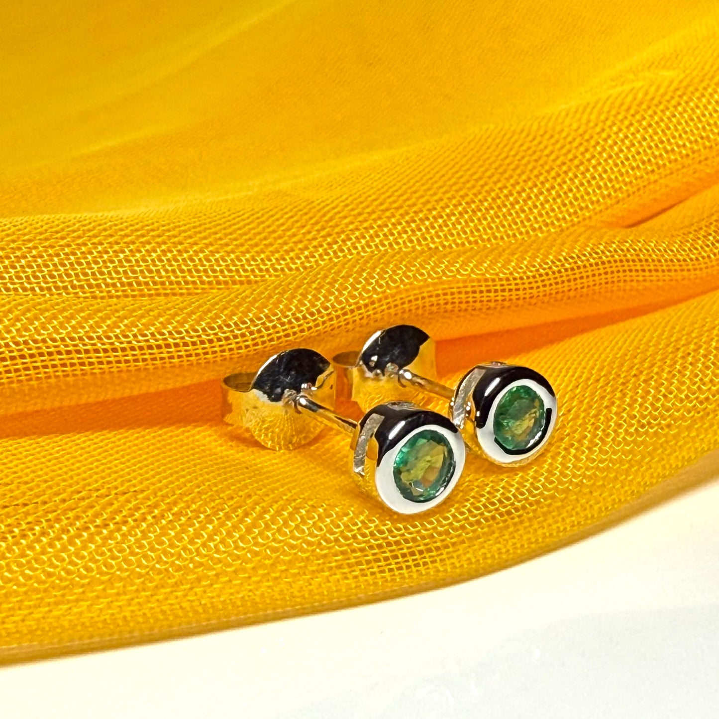 Real Green Emerald Stud Earrings 9ct White Gold – Round Cut 4.5mm | May Birthstone Gift