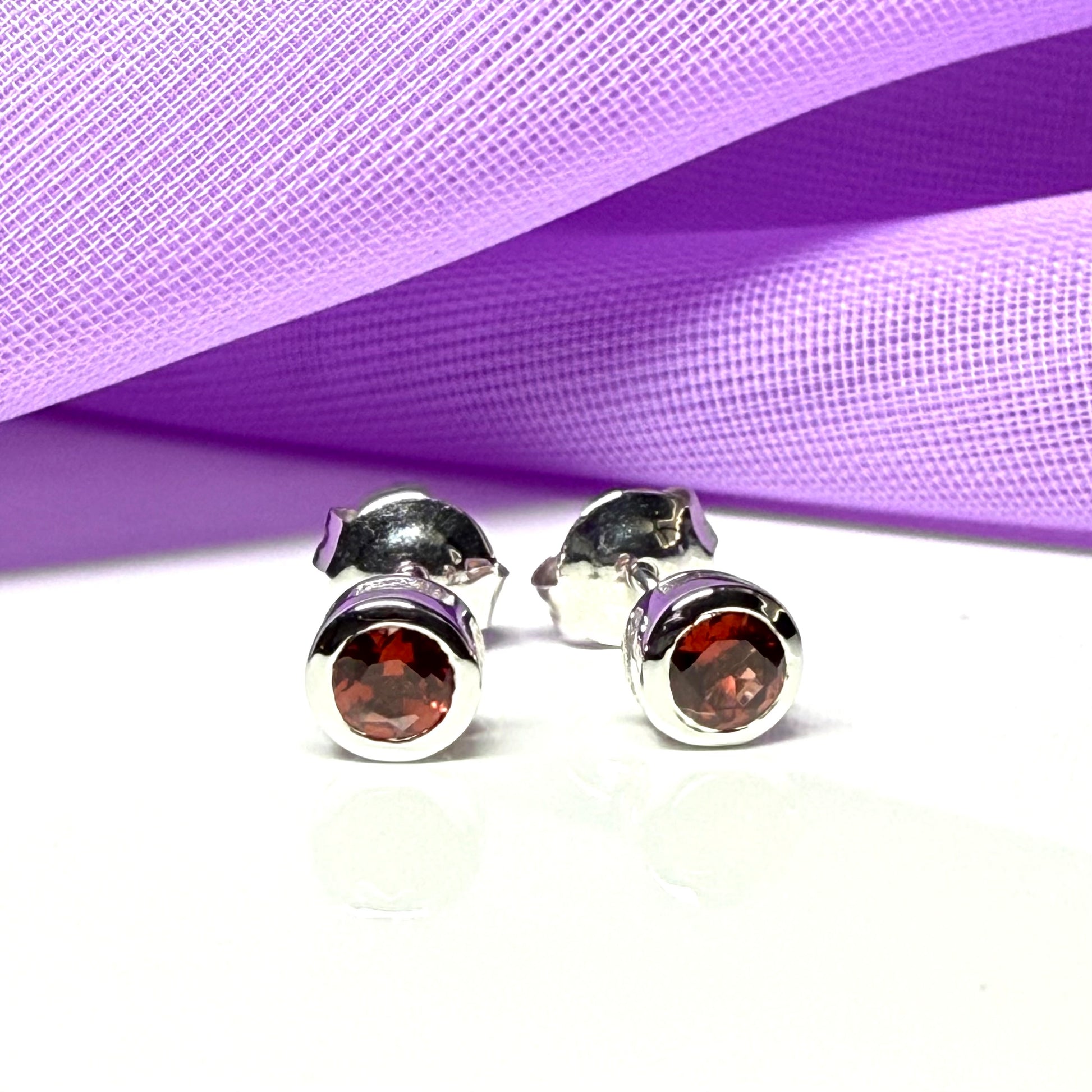 Real Red Garnet Stud Earrings 9ct White Gold – Round Cut 4.5mm | January Birthstone Gift