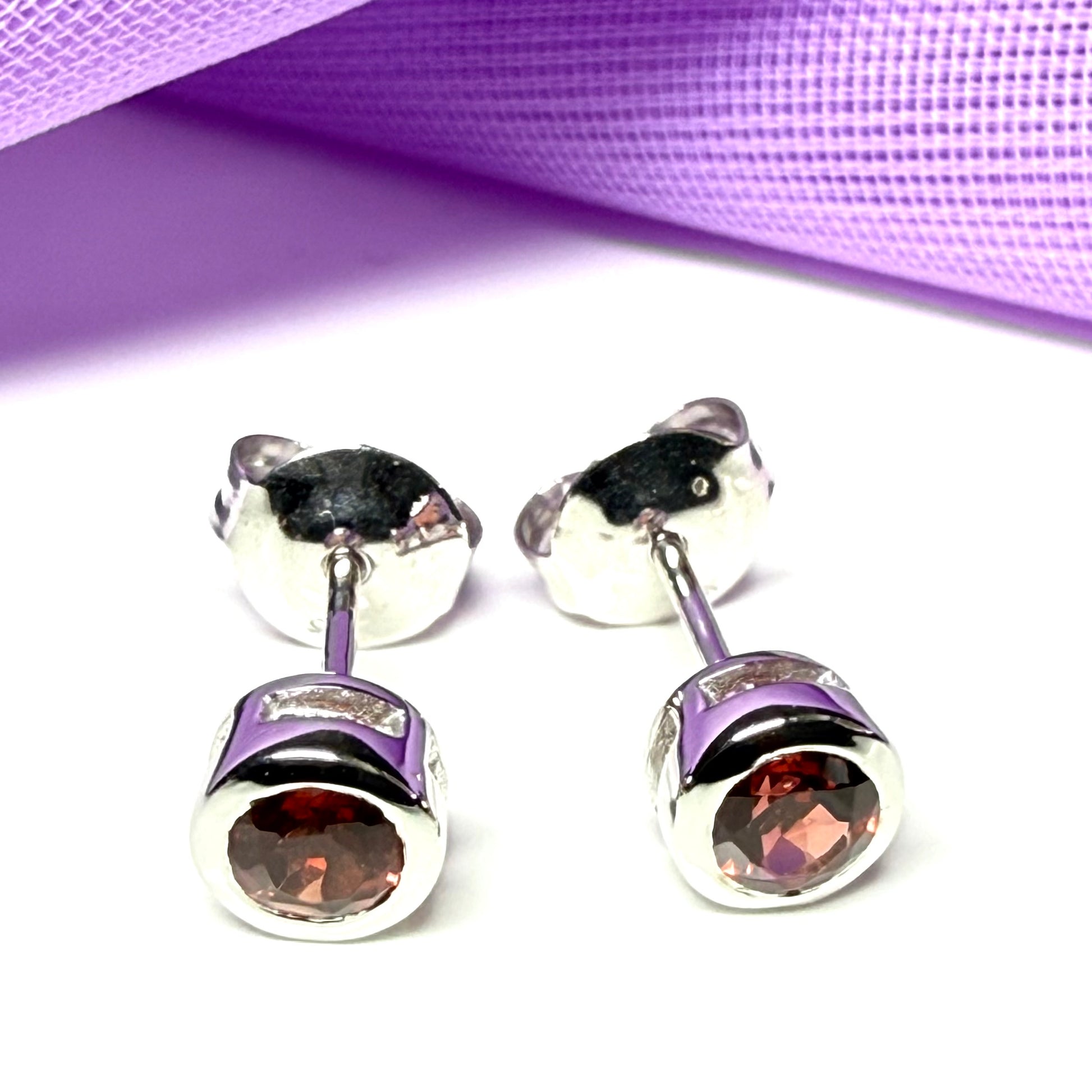Real Red Garnet Stud Earrings 9ct White Gold – Round Cut 4.5mm | January Birthstone Gift