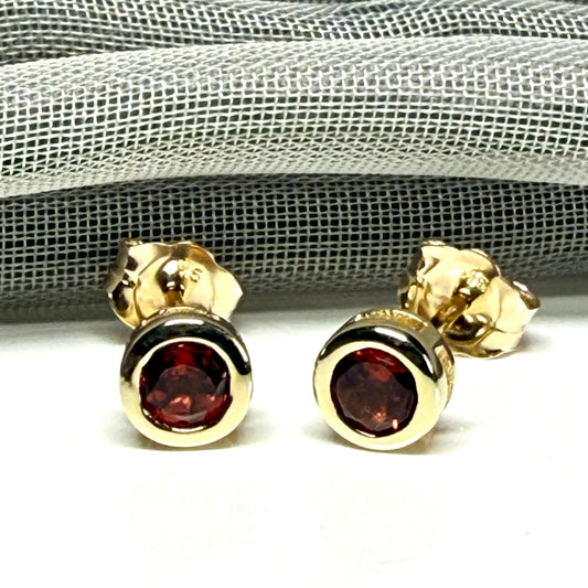 Real Red Garnet Stud Earrings 9ct Yellow Gold – Round Cut 4.5mm | January Birthstone Gift