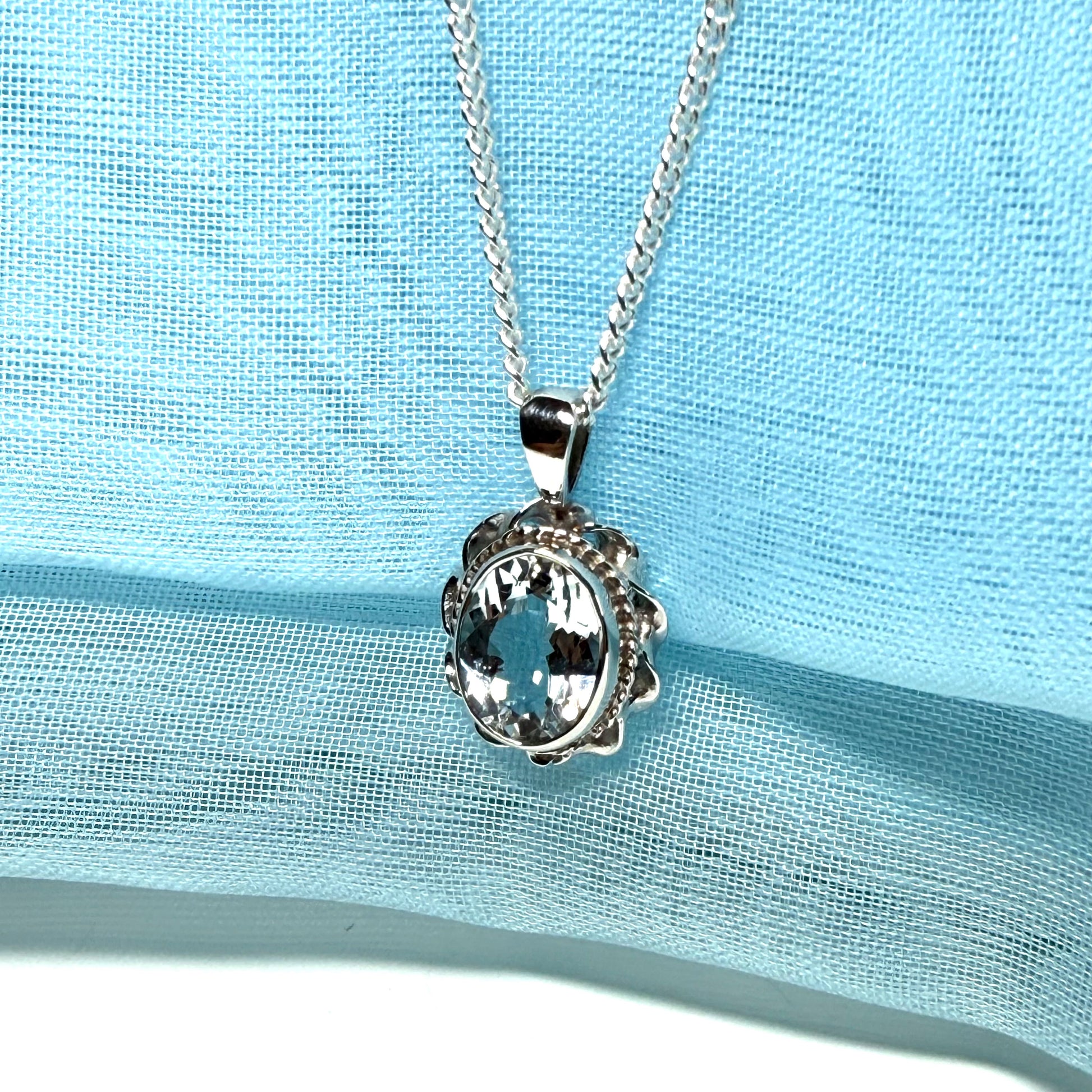 Real aquamarine necklace oval white gold
