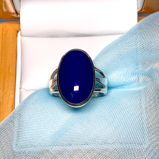 Real blue lapis lazuli oval sterling silver ring pierced shoulders