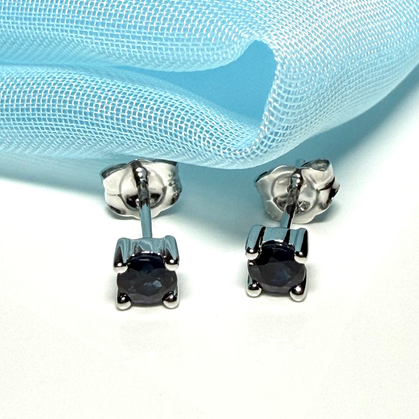 Real blue sapphire earrings round white gold stud claw set