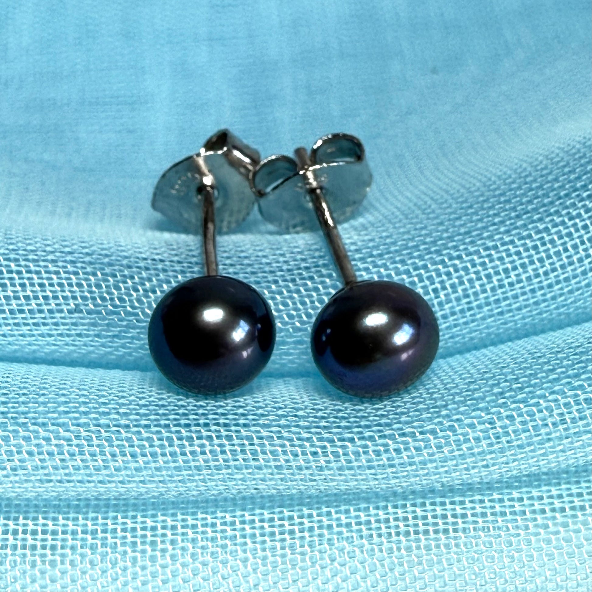 Real cultured freshwater grey black pearl earrings sterling silver 5.5 mm