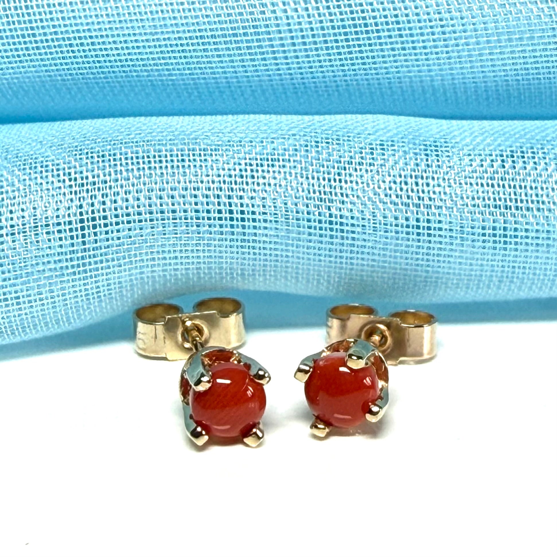 Real dark coral yellow gold round clawed set stud earrings, simply gorgeous four claw design