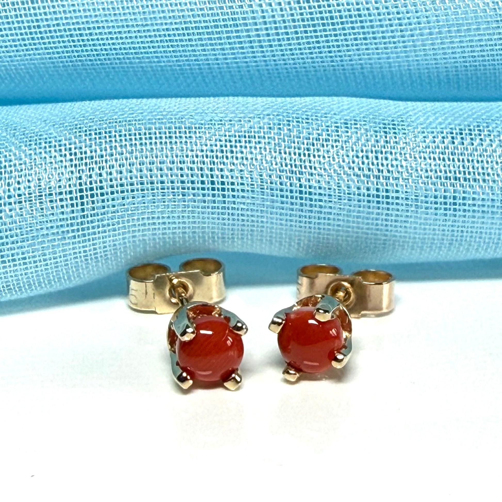 Real dark coral yellow gold round clawed set stud earrings, simply gorgeous four claw design