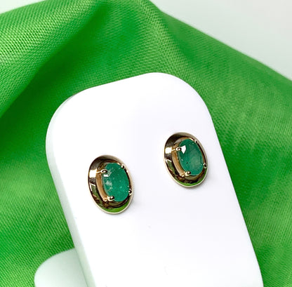 Real green emerald oval yellow gold stud earrings