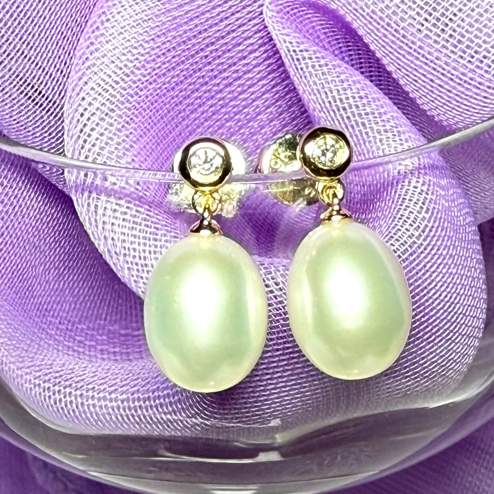 Real freshwater cultured pearl and real diamond yellow gold oval drop earrings